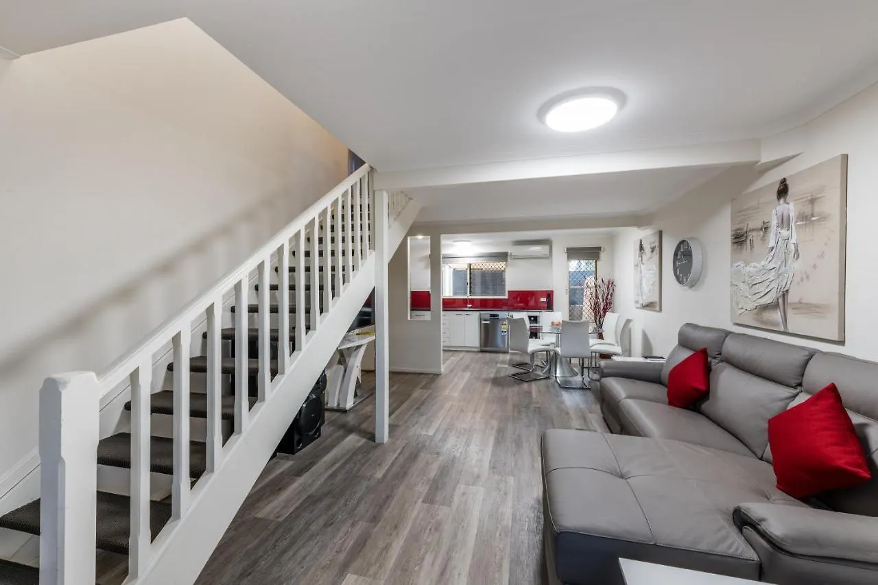 Athena Motel Apartments Toowoomba